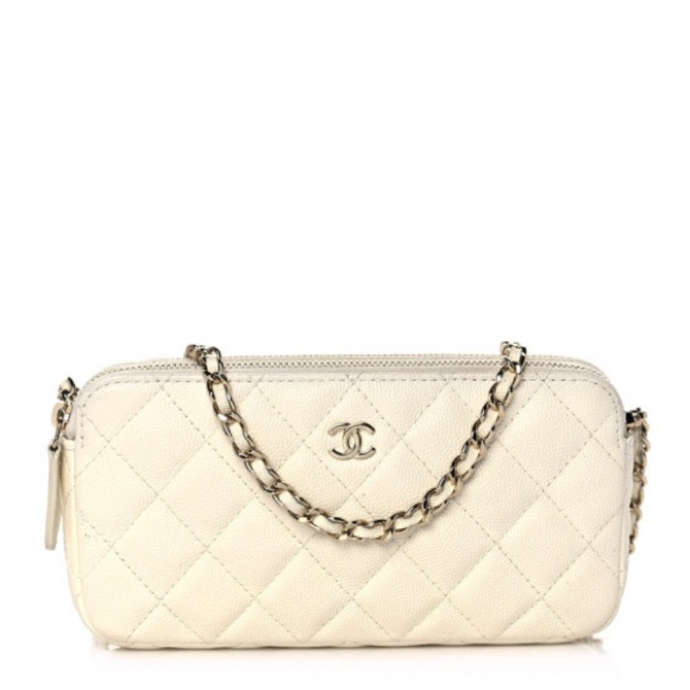 Chanel Ivory Quilted Shoulder Bag with Gold Accents